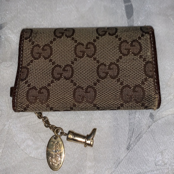 GUCCI KEY HOLDER CASE - Picture 2 of 15
